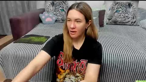 Snapshot of kendra_xx_ chatting on 02-15-26, 11:34 Kendra online show from 02-15-26, 11:34