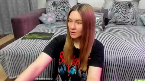Snapshot of kendra_xx_ chatting on 02-22-26, 11:47 Kendra online show from 02-22-26, 11:47