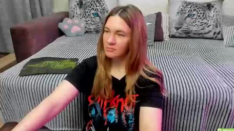 Snapshot of kendra_xx_ chatting on 03-03-26, 12:39 Kendra online show from 03-03-26, 12:39