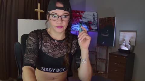 Kendra online show from 09-19-25, 03:19