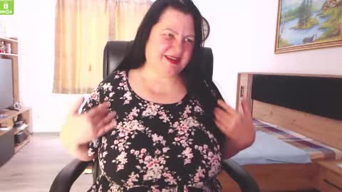 Snapshot of kendrasecrets chatting on 01-12-26, 12:54 Kendra online show from 01-12-26, 12:54