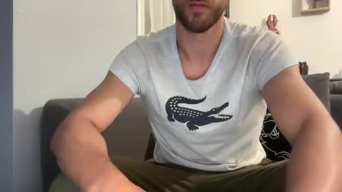 Snapshot of kendyalioui54 chatting on 12-07-24, 05:42 kevin ramos online show from 12-07-24, 05:42