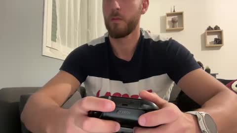 Snapshot of kendyalioui54 chatting on 01-05-25, 05:20 kevin ramos online show from 01-05-25, 05:20