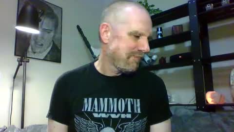 Snapshot of kenkuddles chatting on 01-26-25, 04:20 Ken Kuddles online show from 01-26-25, 04:20