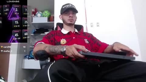 Snapshot of kenn_blake1 chatting on 09-08-25, 08:41 blake online show from 09-08-25, 08:41