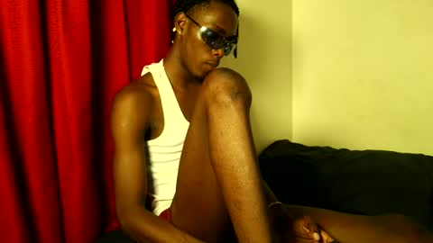 Snapshot of kenna_ass chatting on 02-01-26, 02:10 Kenia online show from 02-01-26, 02:10