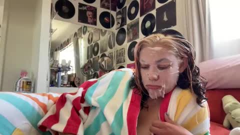 kennibby online show from 04-17-26, 06:55