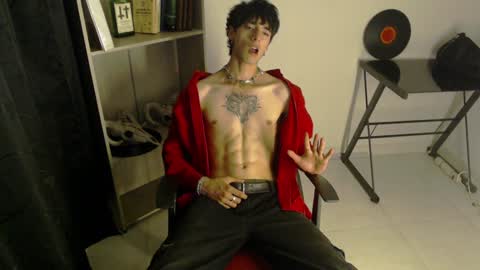 Snapshot of kenny__hot chatting on 12-16-24, 07:00 kenny online show from 12-16-24, 07:00