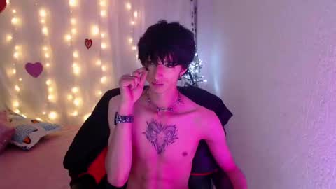 Snapshot of kenny__hot chatting on 02-19-25, 05:27 kenny online show from 02-19-25, 05:27