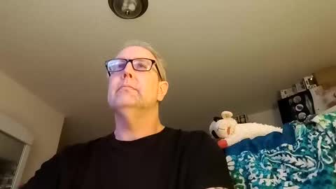 Snapshot of kensharho chatting on 12-21-24, 05:18 Ken online show from 12-21-24, 05:18