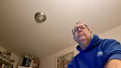 Snapshot of kensharho chatting on 01-12-26, 09:47 Ken online show from 01-12-26, 09:47