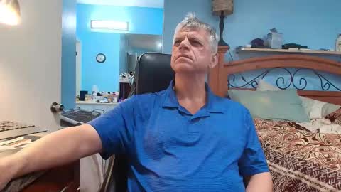 Snapshot of kent_ham chatting on 04-10-26, 01:11 kent_ham online show from 04-10-26, 01:11