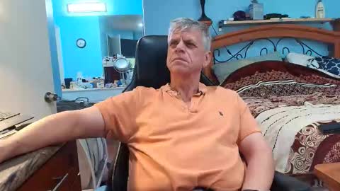 Snapshot of kent_ham chatting on 04-13-26, 11:10 kent_ham online show from 04-13-26, 11:10