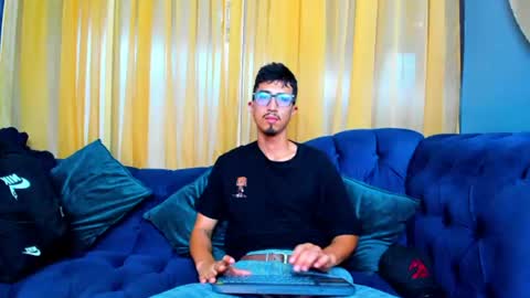 Keny Romero online show from 07-18-26, 02:32