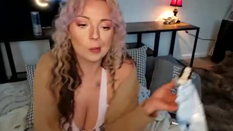 Kenzie online show from 07-13-26, 03:42