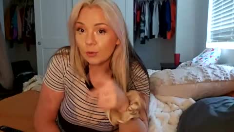 Kenzie online show from 07-29-26, 04:43