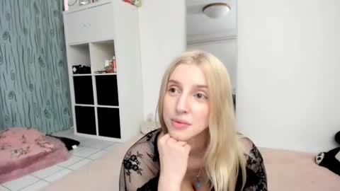Kenzie online show from 07-13-26, 12:41