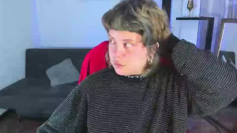 Kenzie online show from 11-17-25, 04:40