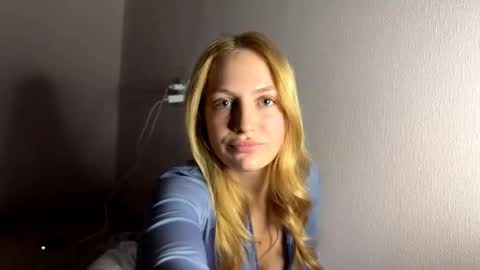 Elizabeth online show from 10-24-25, 11:06