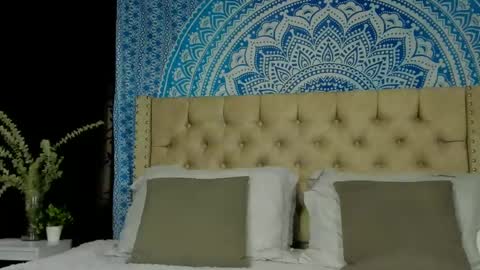 Kery Hillson online show from 12-19-24, 12:23