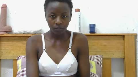 Snapshot of keshleyivy chatting on 07-17-26, 07:26 keshleyivy online show from 07-17-26, 07:26