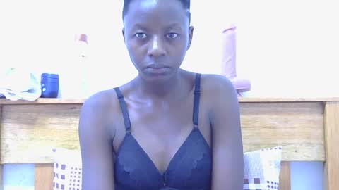 Snapshot of keshleyivy chatting on 07-20-26, 04:27 keshleyivy online show from 07-20-26, 04:27