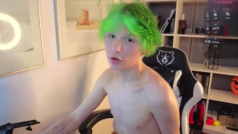 Snapshot of kessy_white chatting on 11-20-25, 01:39 Kessy online show from 11-20-25, 01:39