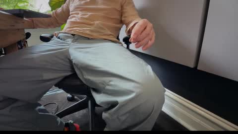 Snapshot of ketamine_sun chatting on 10-31-25, 05:19 Ket online show from 10-31-25, 05:19