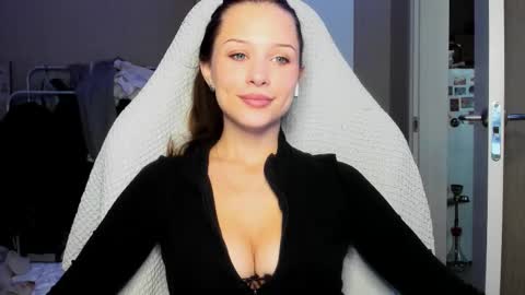 Snapshot of ketlinrous chatting on 09-17-25, 02:52 ketlinrous online show from 09-17-25, 02:52