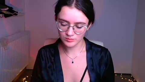 Snapshot of ketrin_pirsss chatting on 12-22-24, 01:01 Ketrin online show from 12-22-24, 01:01