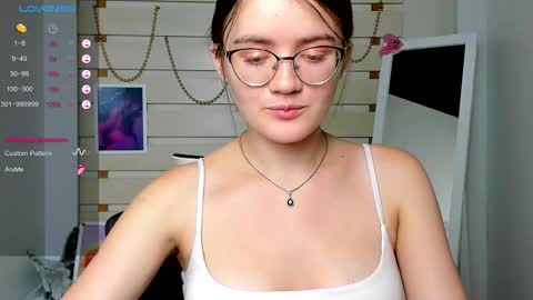 Snapshot of ketrin_pirsss chatting on 09-11-25, 06:46 Ketrin online show from 09-11-25, 06:46