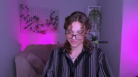 Snapshot of kevi_sunn chatting on 09-13-25, 08:30 kevi here online show from 09-13-25, 08:30