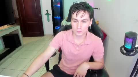 Snapshot of kevin873s chatting on 06-30-26, 11:17 Kevin online show from 06-30-26, 11:17