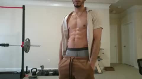 Snapshot of kevin9nch chatting on 02-24-25, 02:48 Kevin online show from 02-24-25, 02:48