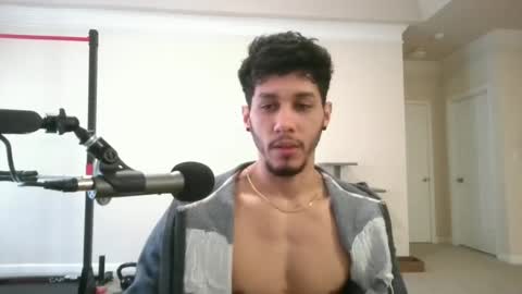 Snapshot of kevin9nch chatting on 02-24-25, 05:53 Kevin online show from 02-24-25, 05:53