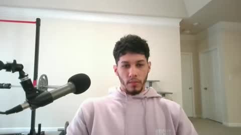 Snapshot of kevin9nch chatting on 03-04-25, 04:09 Kevin online show from 03-04-25, 04:09