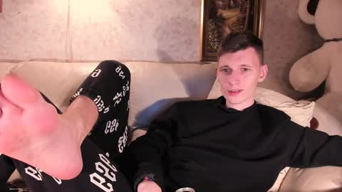 kevin online show from 12-29-24, 04:40