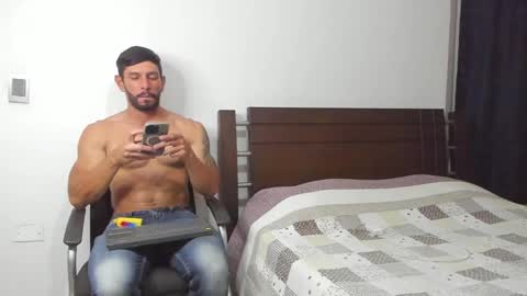 Snapshot of kevin_malone22 chatting on 02-25-25, 03:42 kevin_malone22 online show from 02-25-25, 03:42