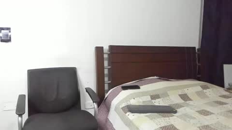 Snapshot of kevin_malone22 chatting on 09-21-25, 02:02 kevin_malone22 online show from 09-21-25, 02:02