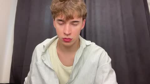 Snapshot of kevin_martin8 chatting on 05-23-26, 06:12 Kevin Martin online show from 05-23-26, 06:12