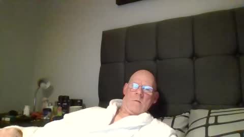 kevlooking4sez online show from 12-06-24, 12:12