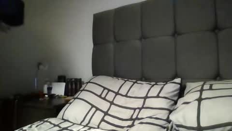 kevlooking4sez online show from 12-19-24, 01:07