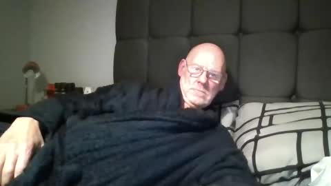 kevlooking4sez online show from 01-15-25, 11:40