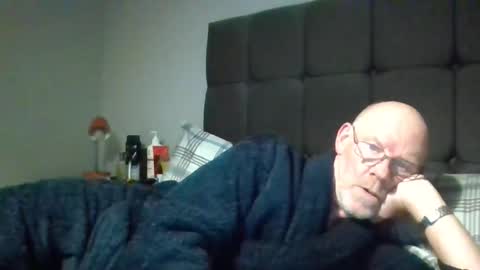 kevlooking4sez online show from 11-06-25, 12:22