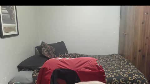 Snapshot of kevwestunder9696 chatting on 10-21-25, 12:06 kevwestunder9696 online show from 10-21-25, 12:06