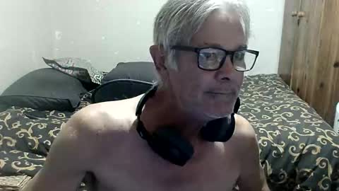 Snapshot of kevwestunder9696 chatting on 03-13-26, 01:40 kevwestunder9696 online show from 03-13-26, 01:40