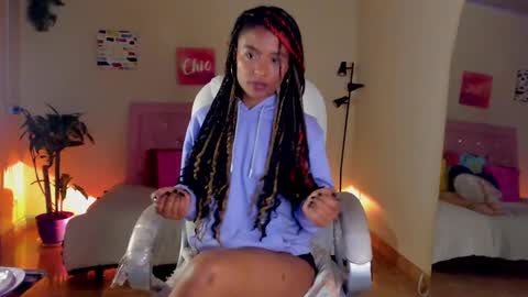 Snapshot of keyla_roberts_ chatting on 12-17-24, 04:56 Adhara. Help me reach 100 likes online show from 12-17-24, 04:56