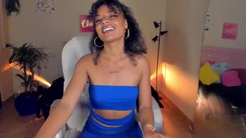 Snapshot of keyla_roberts_ chatting on 01-05-25, 11:26 Adhara. Help me reach 100 likes online show from 01-05-25, 11:26