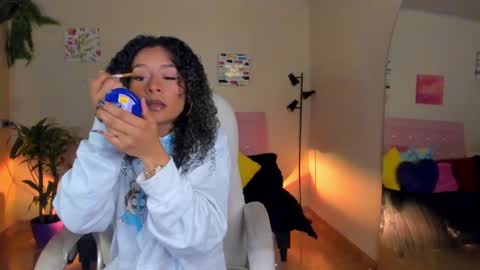 Snapshot of keyla_roberts_ chatting on 01-06-25, 03:42 Adhara. Help me reach 100 likes online show from 01-06-25, 03:42