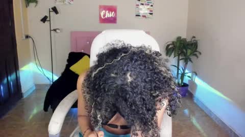 Snapshot of keyla_roberts_ chatting on 01-26-25, 12:11 Adhara. Help me reach 100 likes online show from 01-26-25, 12:11